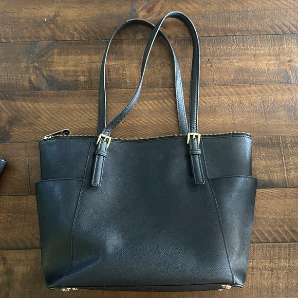 MK handbag set - Picture 2 of 5